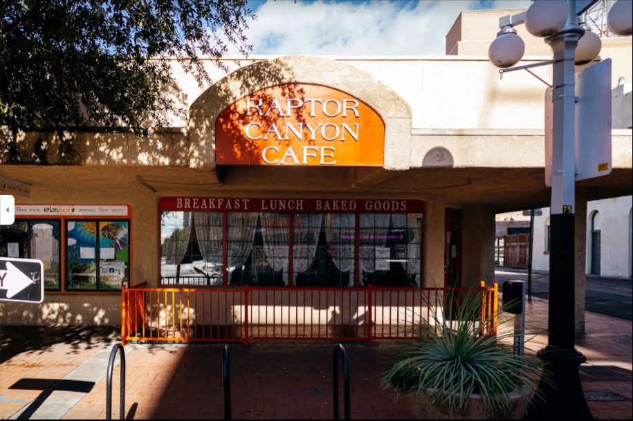 Raptor Canyon Cafe en Tucson Viva Tucson